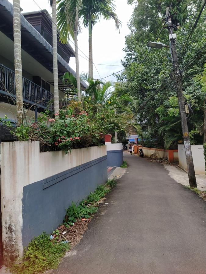 Paradise Inn Guest House Alappuzha Kültér fotó