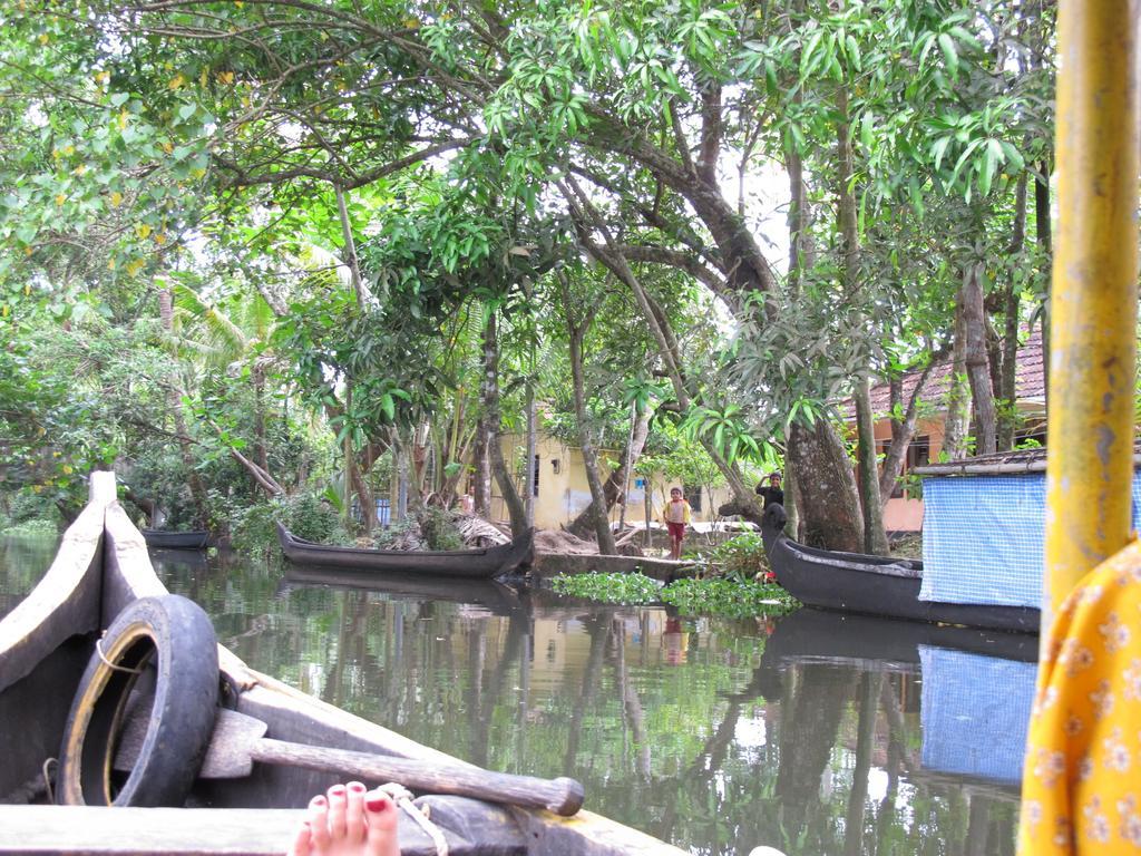Paradise Inn Guest House Alappuzha Kültér fotó